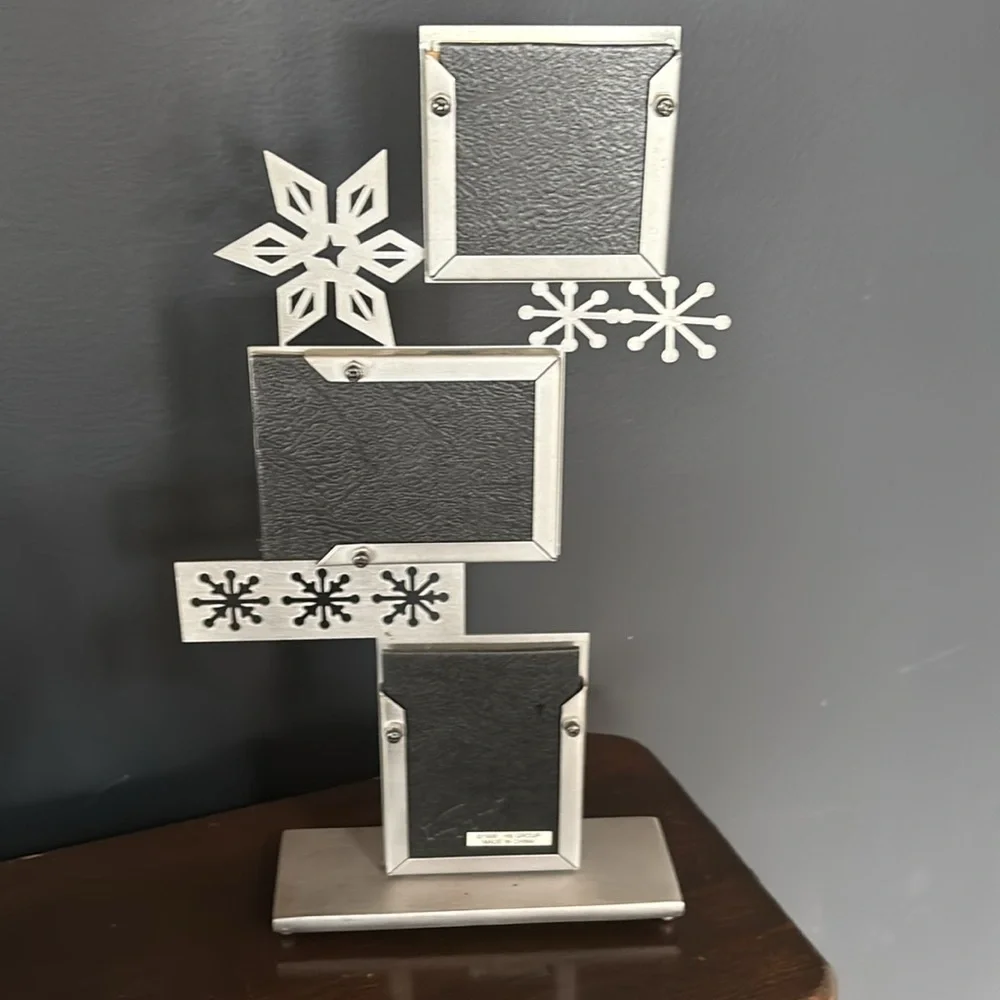 Silhouettes 3 Pictures Metal Snowflake Winter Picture Frames Silver Gold NWT